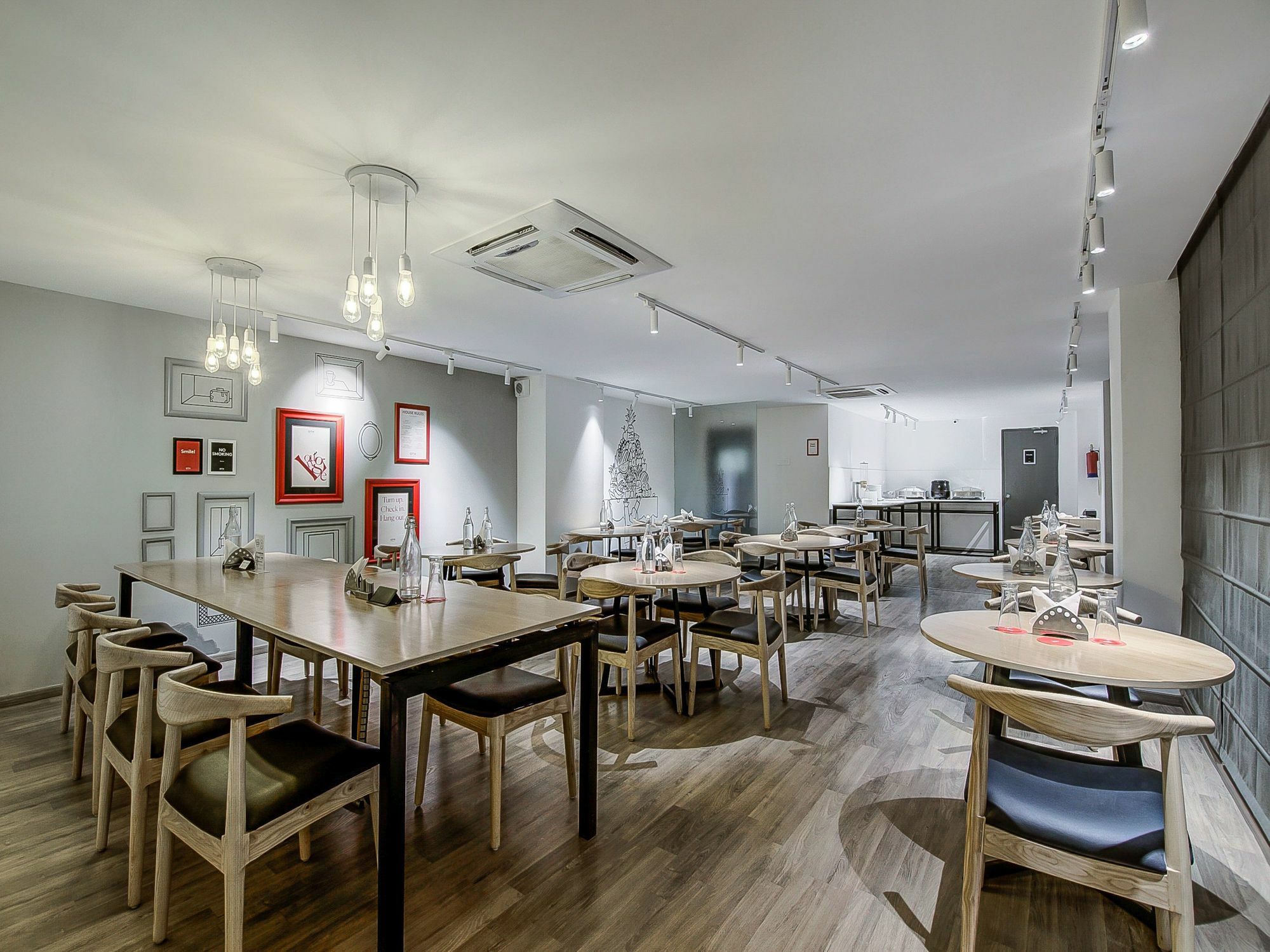 Oyo Townhouse 034 -Halcyon Hitech City Road ไฮเดอราบัด ภายนอก รูปภาพ