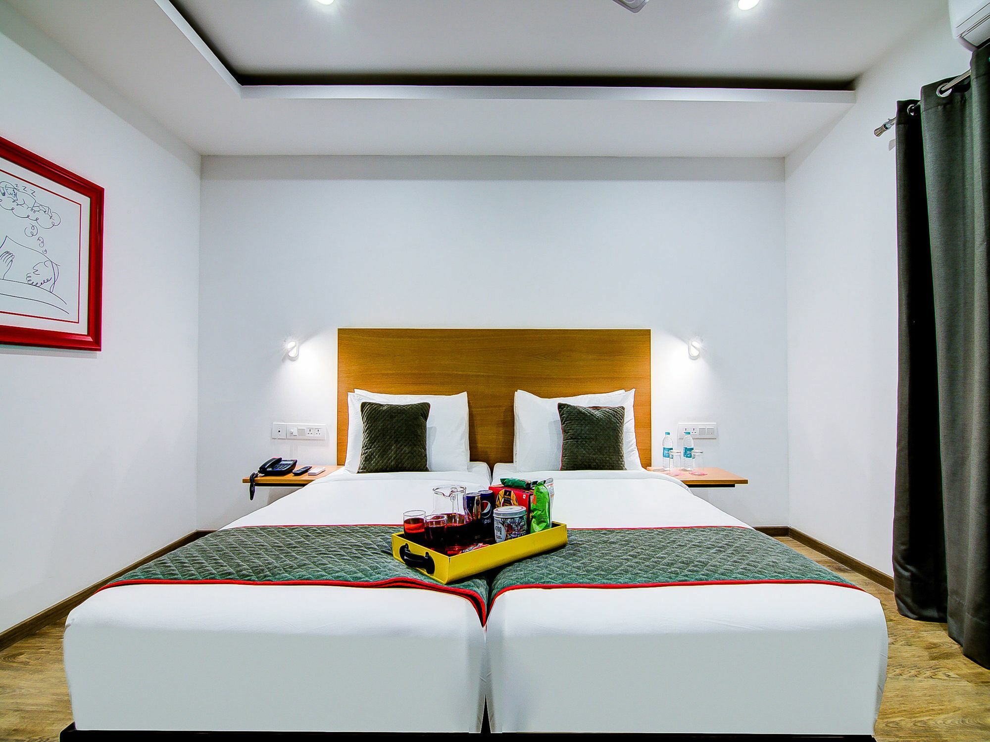 Oyo Townhouse 034 -Halcyon Hitech City Road ไฮเดอราบัด ภายนอก รูปภาพ